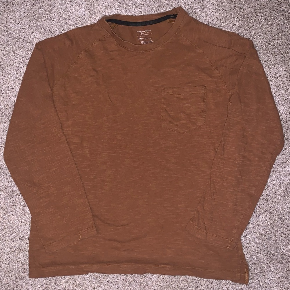 Long sleeve brown tee - small